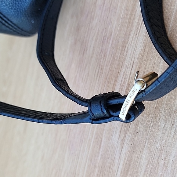 Authentic Michael Kors mini black crossbody - Picture 3 of 12